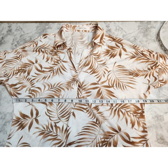 Eden & Olivia Women's White Palm Printed Short Sleeve Button Back Blouse Small - Picture 5 of 6